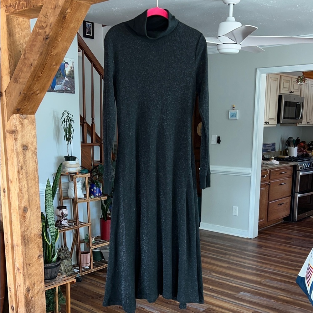 NWT Ralph Lauren Black and Metallic Thread Long Sleeve Dress